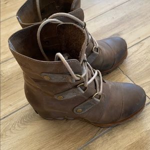 Sorel Jon of Arctic Wedge Boot.